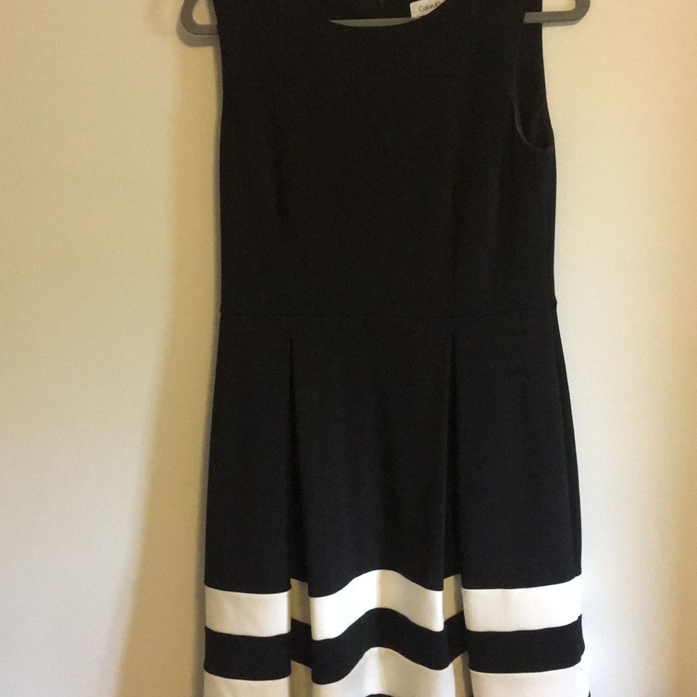 Calvin Klein size 10 black with white dress
